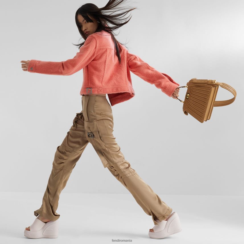 curea de umăr din piele bej Fendi femei accesorii 86084L185