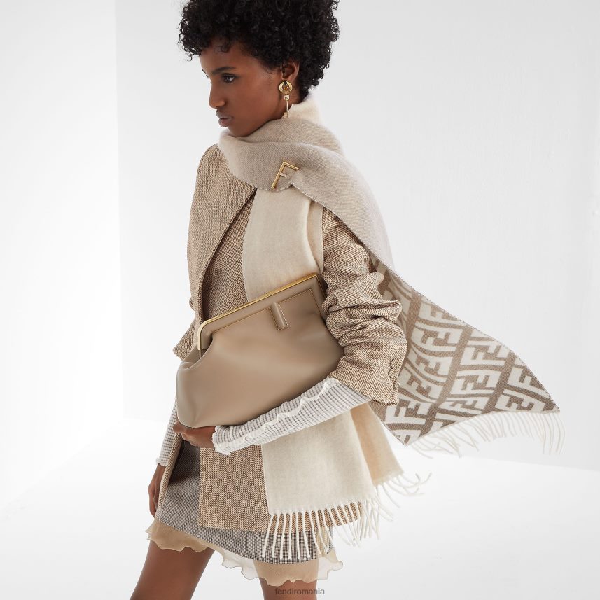 geantă din piele de porumbel bej Fendi femei accesorii 86084L825