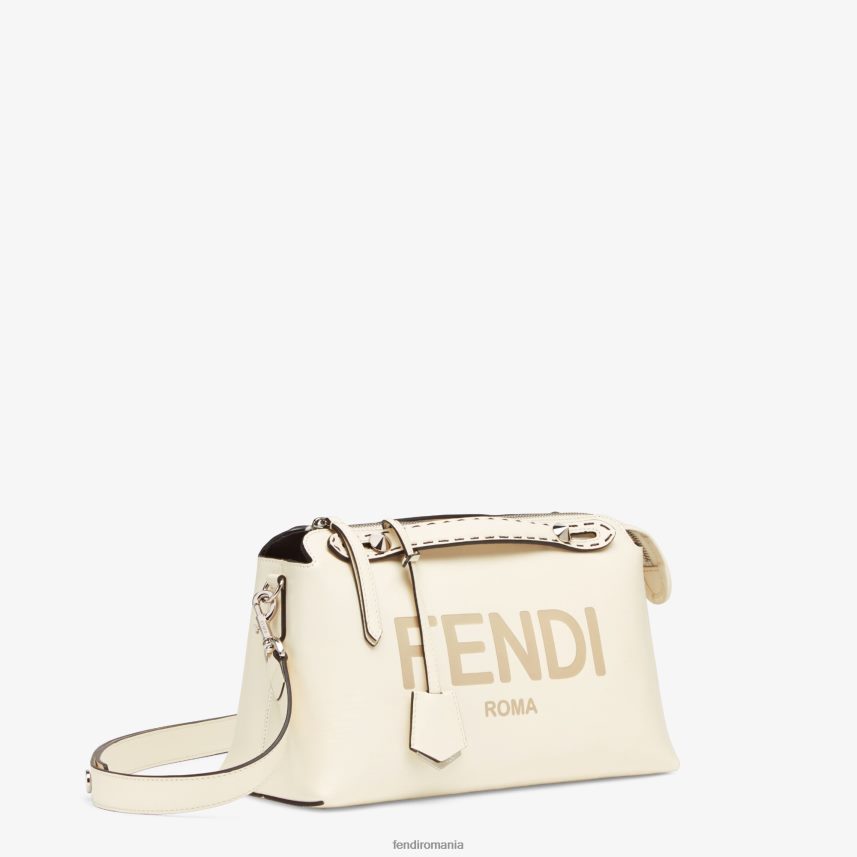 geanta boston din piele alb Fendi femei accesorii 86084L868