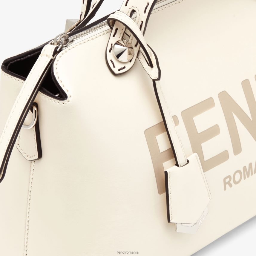 geanta boston din piele alb Fendi femei accesorii 86084L868