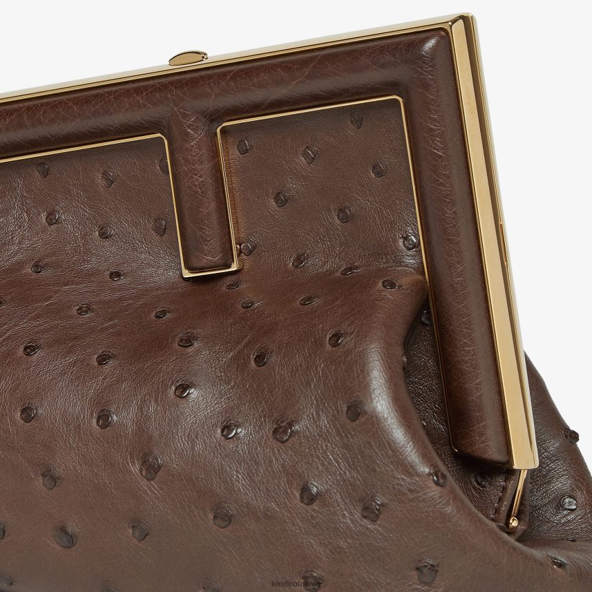 geanta din piele de strut maro Fendi femei accesorii 86084L789