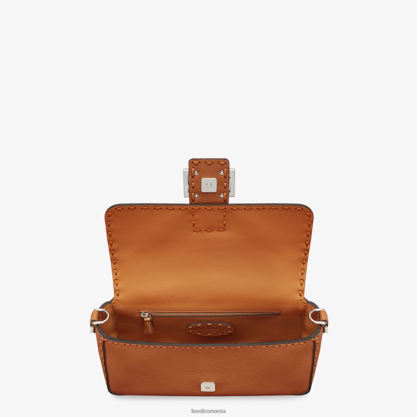 geanta selleria cu cusaturi supradimensionate maro Fendi femei accesorii 86084L543