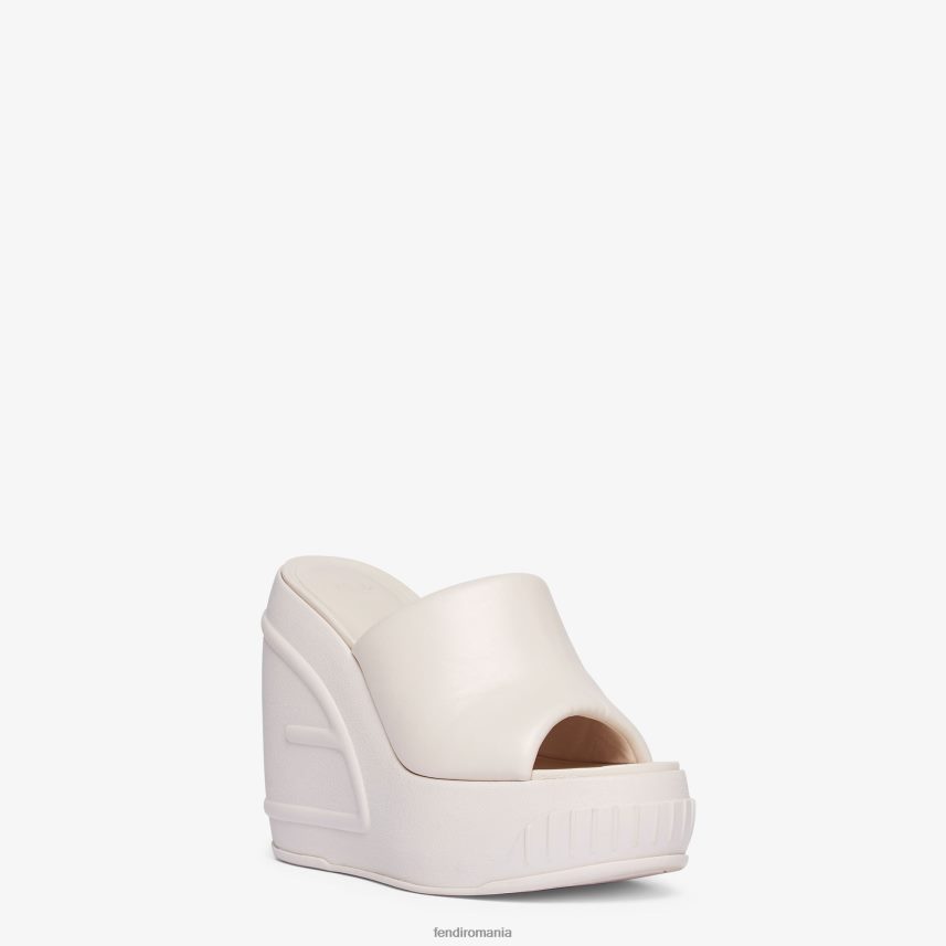 diapozitive din piele nappa bej Fendi femei încălţăminte 86084L1329