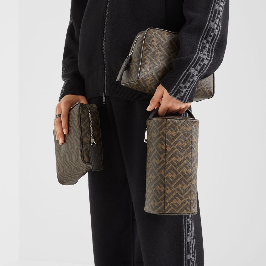 geantă de machiaj din material textil maro Fendi bărbați accesorii 86084L2490